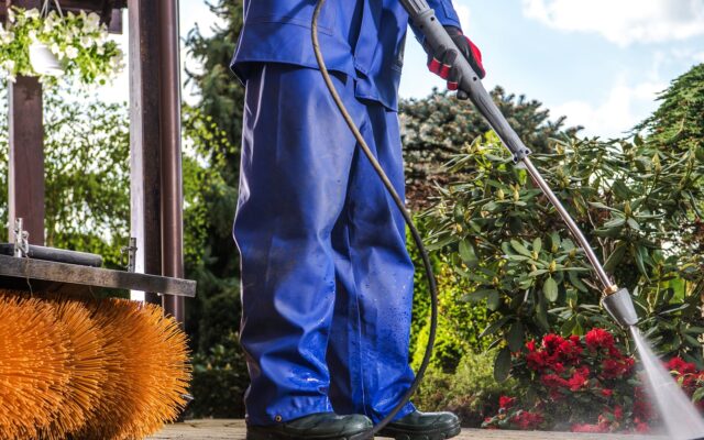 The Top 10 Benefits of Pressure Washing Regularly Your Home and Business