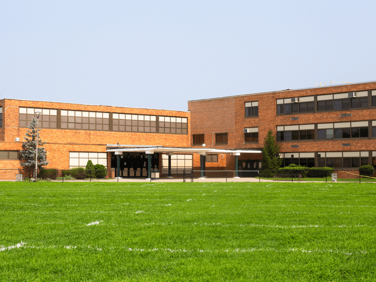 school exterior cleaning